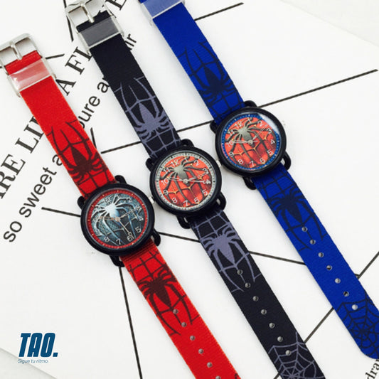 Reloj de Spiderman correa de tela.